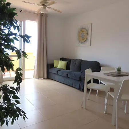Suncanarias Casa Del Roque * أذيخي
